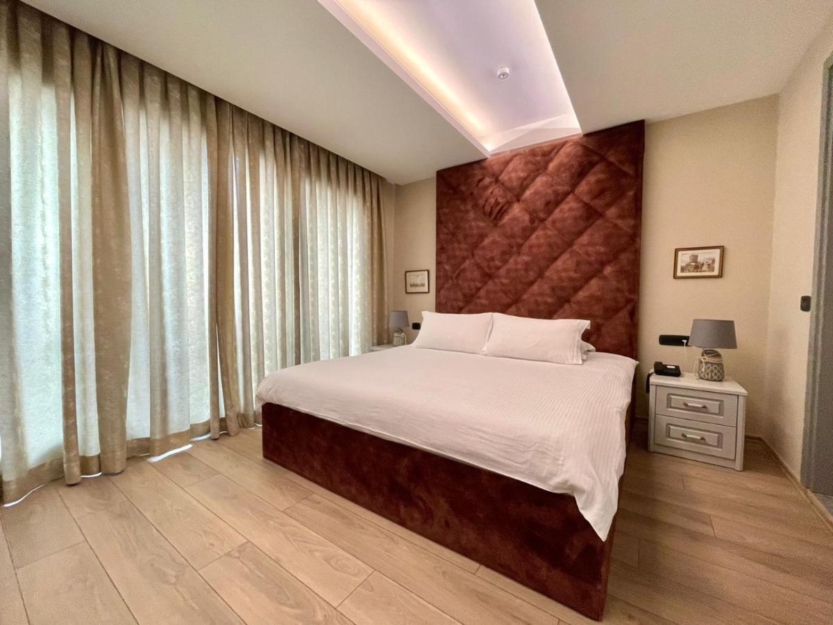 Vila Shard Boutique Hotel Tiranë Eksteriør bilde