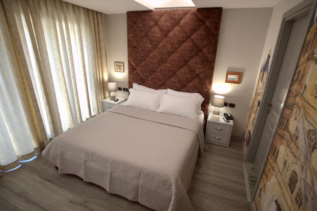 Vila Shard Boutique Hotel Tiranë Eksteriør bilde